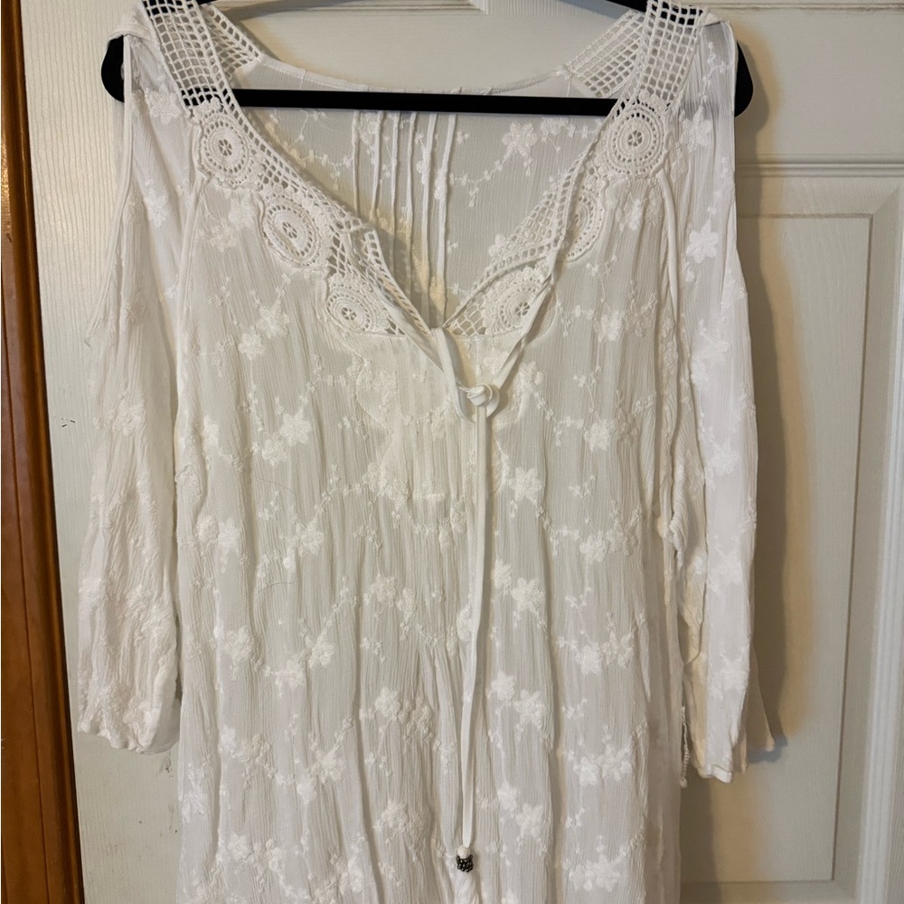 Daniel Rainn White Lace Blouse